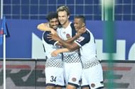 Matti Steinmann (C) is the creative focus of the SC East Bengal midfield (Courtesy - ISL)